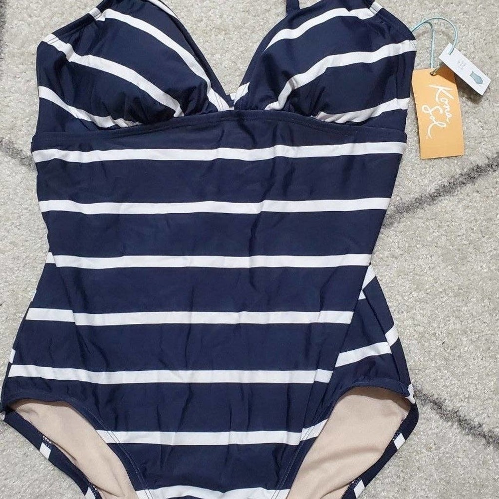 Women's Triangle Stripe 1pc Swimsuit - S